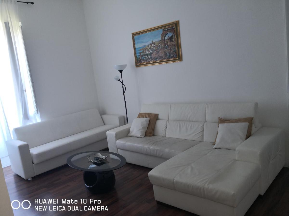 Trastevere Four Seasons Valadier Apartment Rom